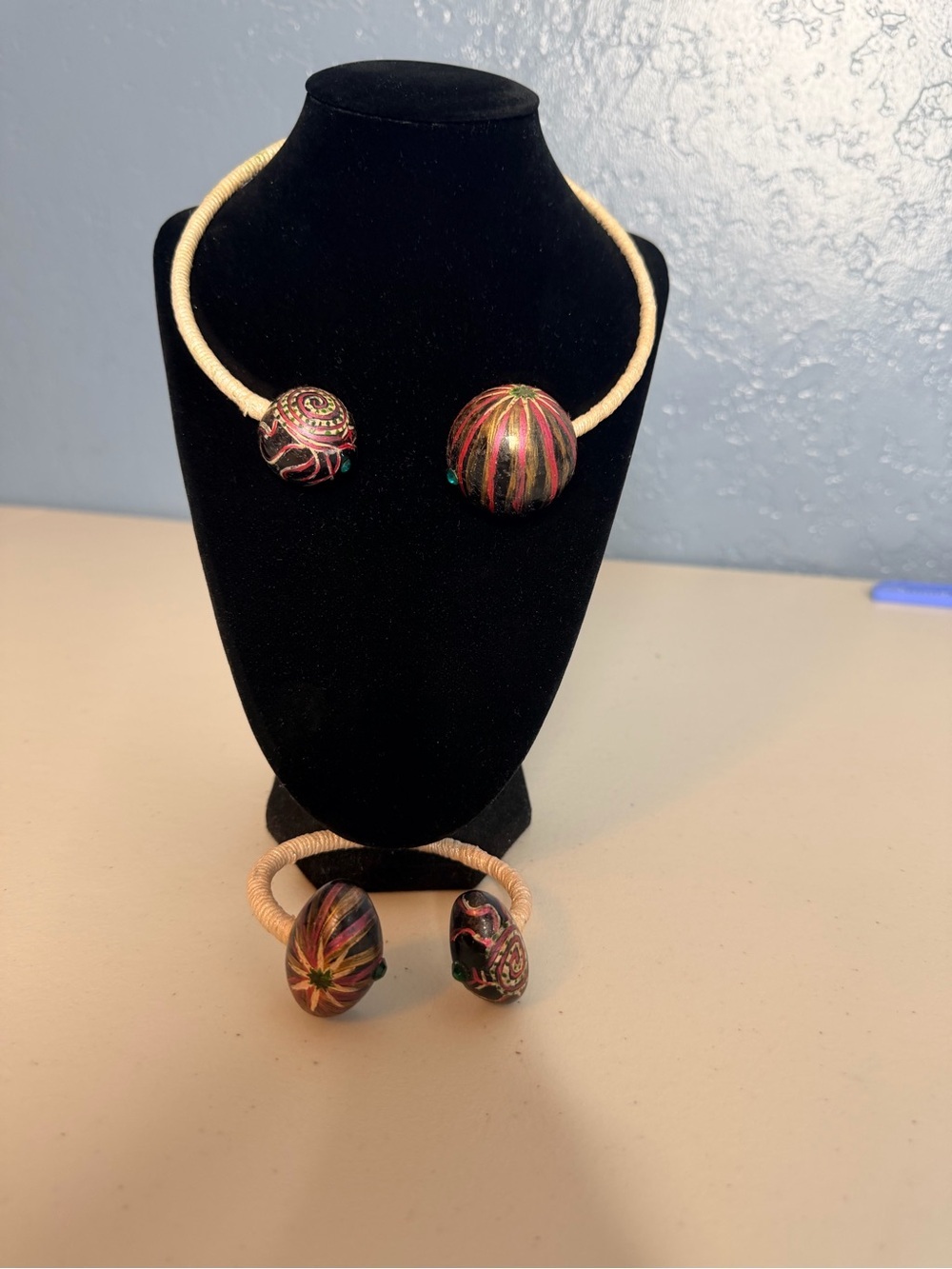 Handcrafted Multicolor Bead Collar Necklace and Bracelet Set - Women Jewelry